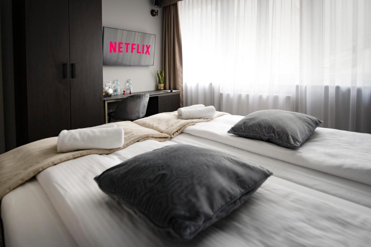 4Wings Apartments Краків Екстер'єр фото